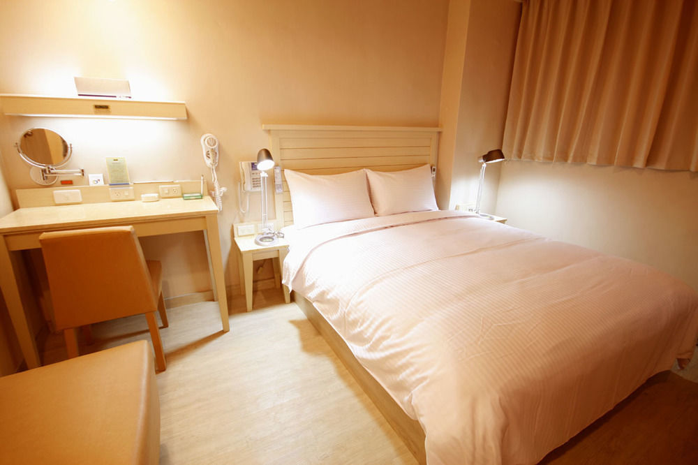 Royal Group Hotel Xiong Zhong Branch Kaohsiung Exterior foto